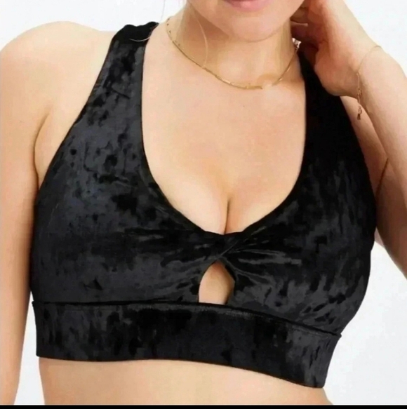 Fabletics Oasis Elegant Black Velvet Sport Bra  Bralette M - Picture 7 of 13